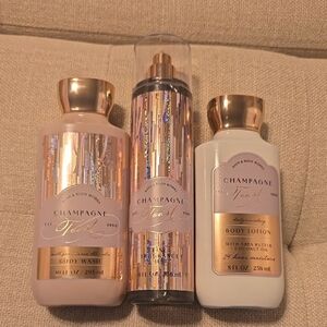 BNWT Bath And Body Works Champange Toast Set